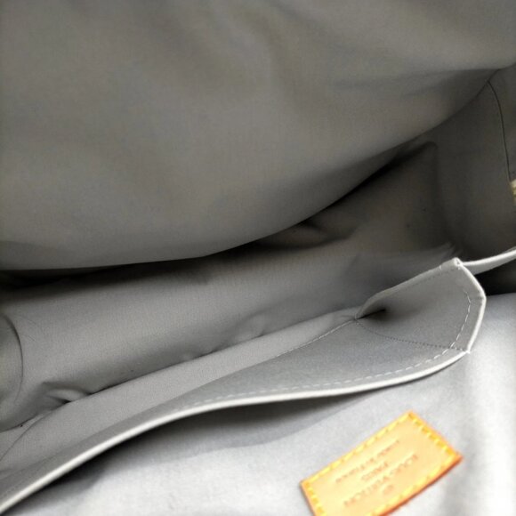 Authentic Louis Vuitton Summit Drive White Vernis Hand Bag mn579-112725 - Picture 10 of 16